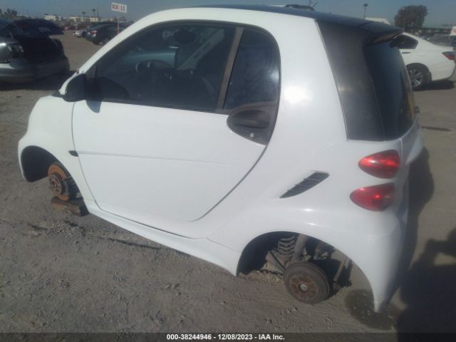 Photo 2 VIN: WMEEJ3BAXDK650167 - SMART FORTWO 