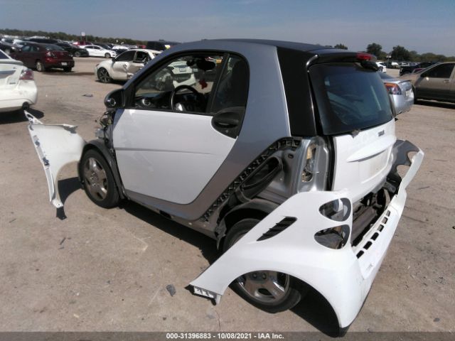 Photo 2 VIN: WMEEJ3BAXEK734166 - SMART FORTWO 