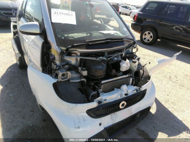 Photo 5 VIN: WMEEJ3BAXEK734166 - SMART FORTWO 