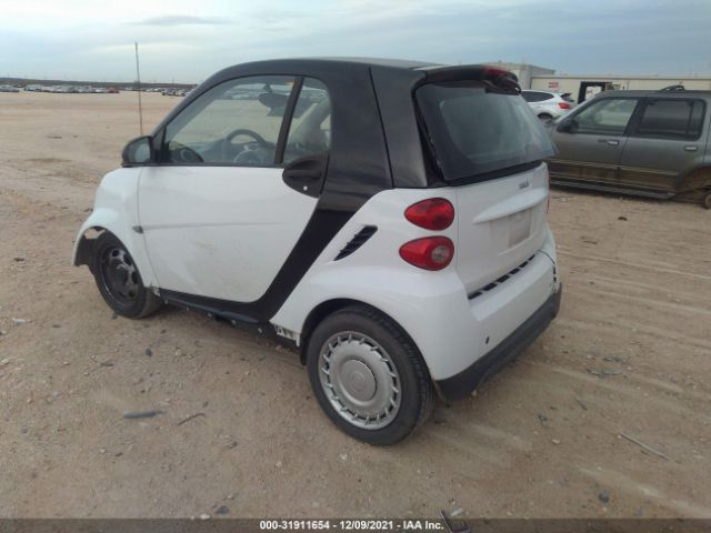 Photo 2 VIN: WMEEJ3BAXEK744177 - SMART FORTWO 