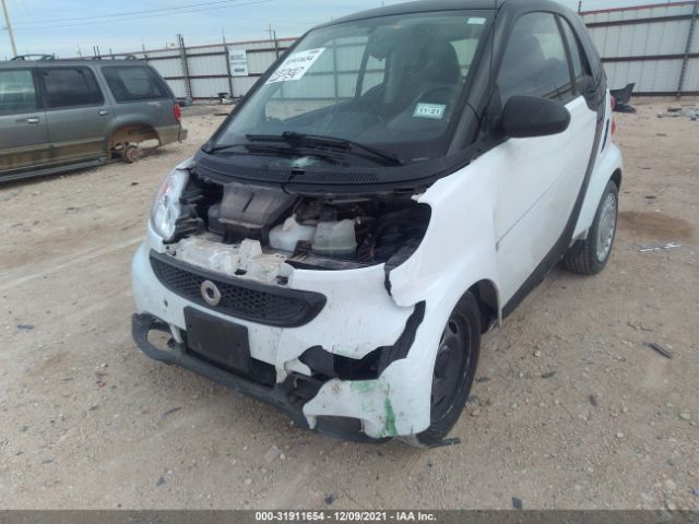 Photo 5 VIN: WMEEJ3BAXEK744177 - SMART FORTWO 