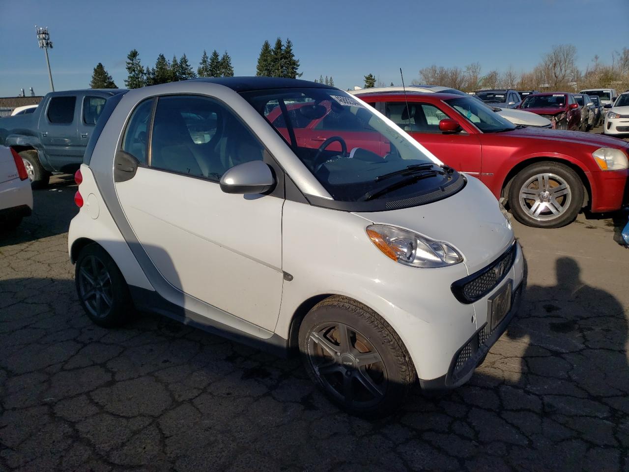 Photo 3 VIN: WMEEJ3BAXEK778796 - SMART FORTWO 