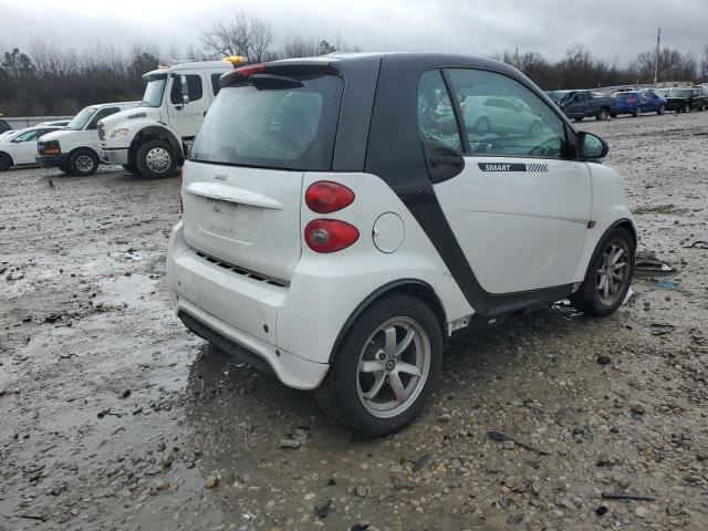 Photo 2 VIN: WMEEJ3BAXFK810793 - SMART FORTWO PUR 