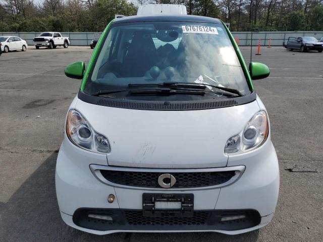 Photo 4 VIN: WMEEJ9AA1EK776973 - SMART FORTWO 