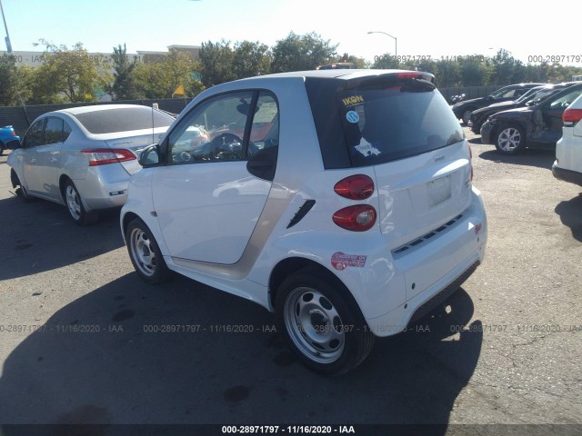 Photo 2 VIN: WMEEJ9AA1FK838745 - SMART FORTWO ELECTRIC DRIVE 