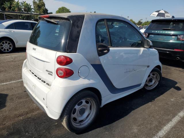 Photo 2 VIN: WMEEJ9AA1FK838812 - SMART FORTWO 