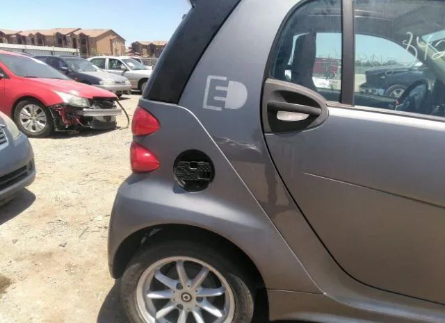 Photo 5 VIN: WMEEJ9AA1GK842974 - SMART FORTWO ELECTRIC DRIVE 