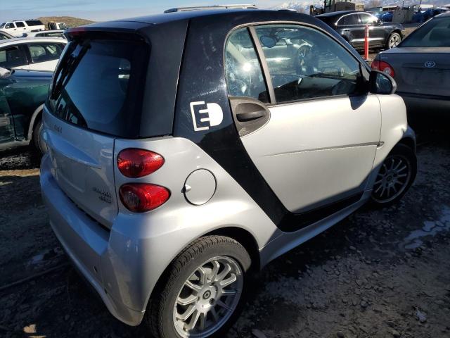 Photo 2 VIN: WMEEJ9AA2EK729841 - SMART FORTWO 