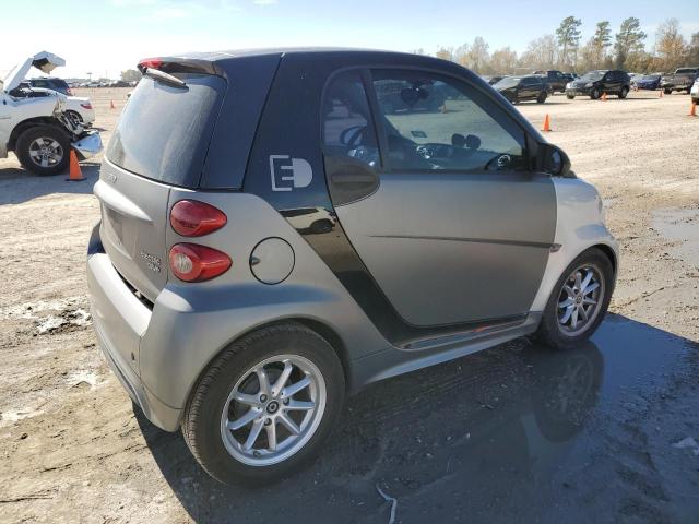 Photo 2 VIN: WMEEJ9AA2GK842238 - SMART FORTWO 