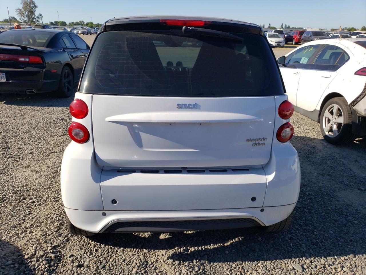 Photo 5 VIN: WMEEJ9AA2GK845723 - SMART FORTWO 