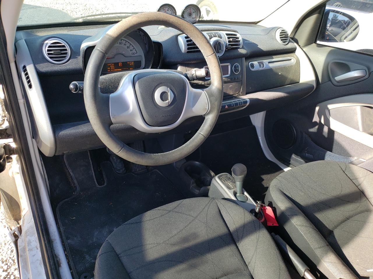 Photo 7 VIN: WMEEJ9AA2GK845723 - SMART FORTWO 