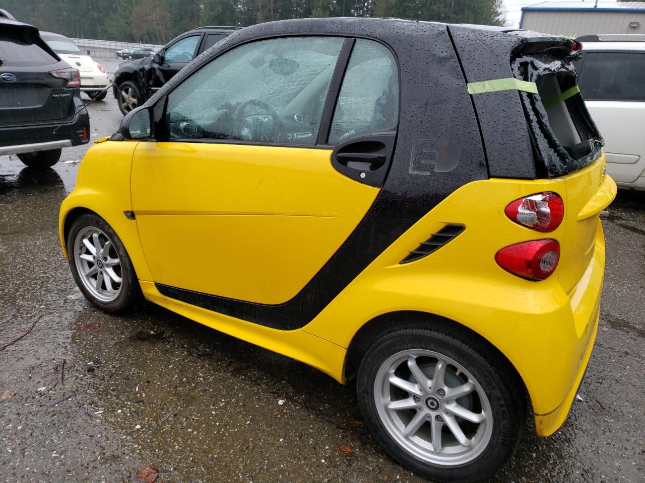 Photo 1 VIN: WMEEJ9AA4FK829831 - SMART FORTWO 