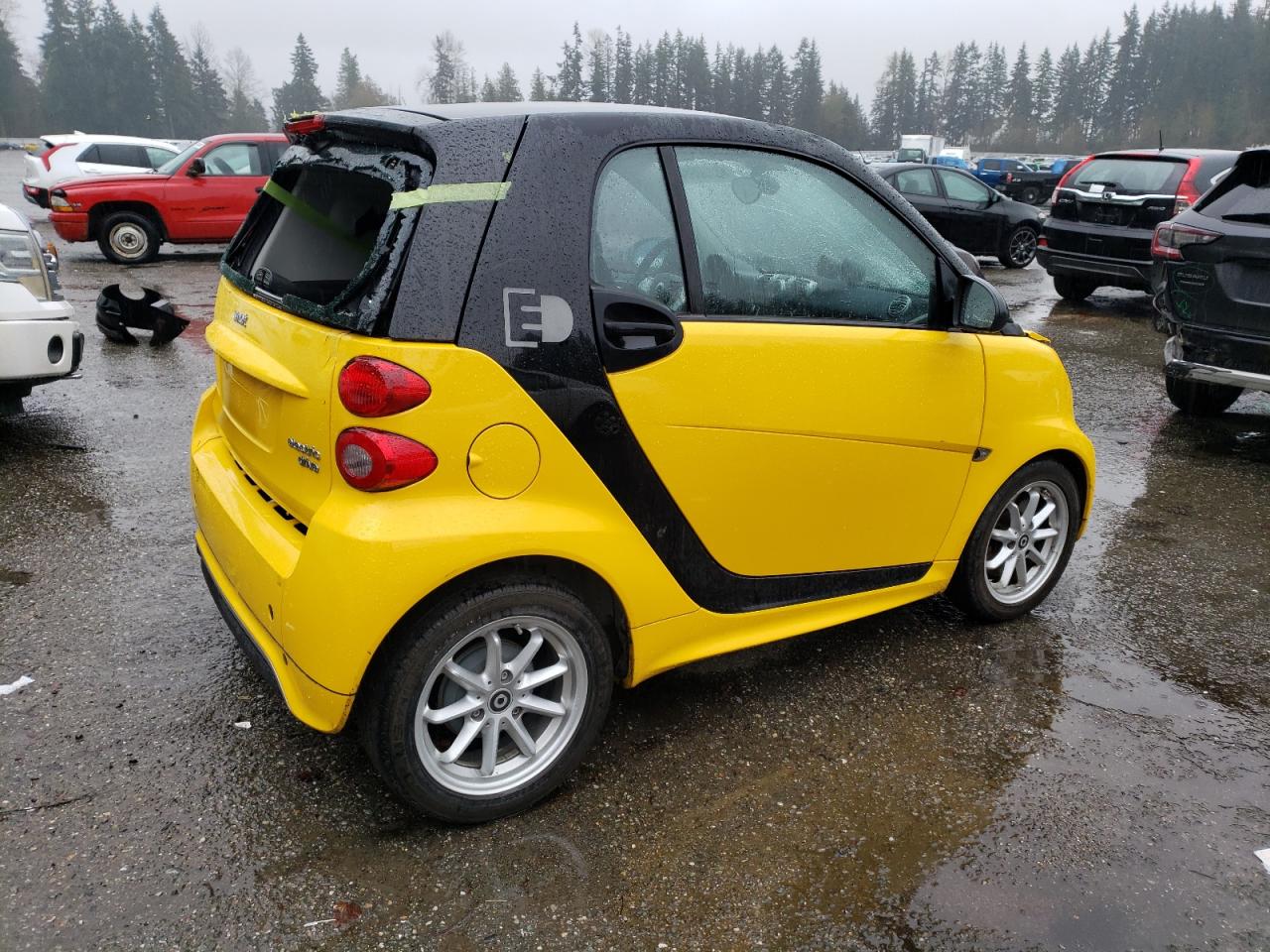 Photo 2 VIN: WMEEJ9AA4FK829831 - SMART FORTWO 