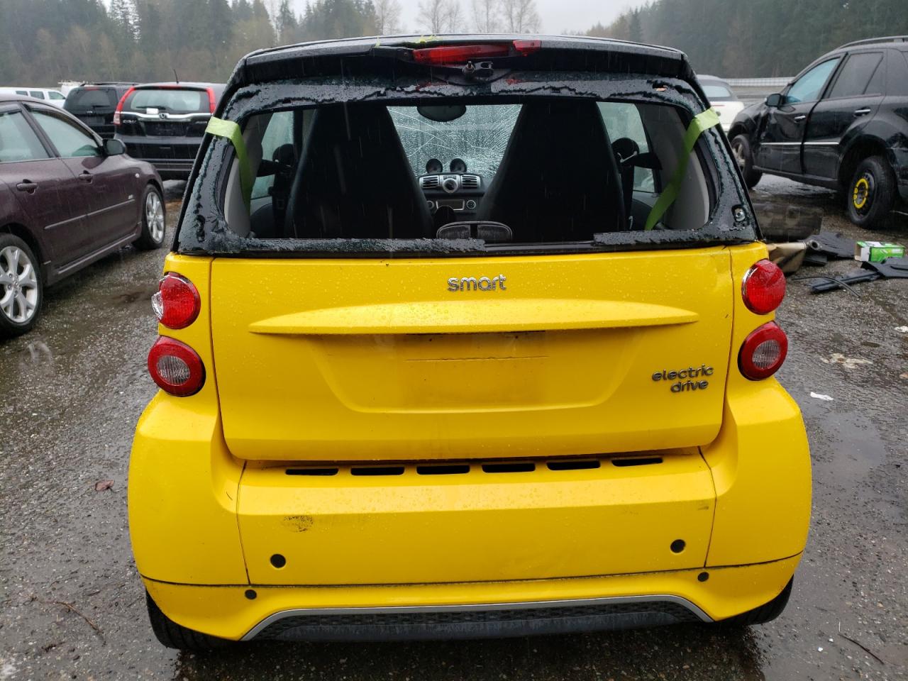 Photo 5 VIN: WMEEJ9AA4FK829831 - SMART FORTWO 