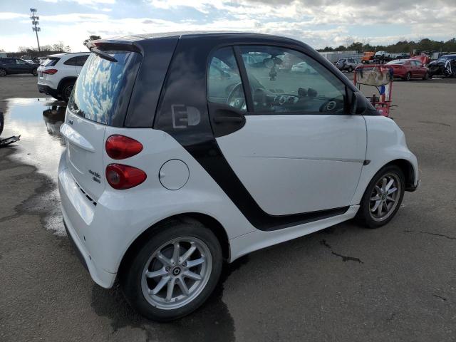 Photo 2 VIN: WMEEJ9AA5FK833547 - SMART FORTWO 