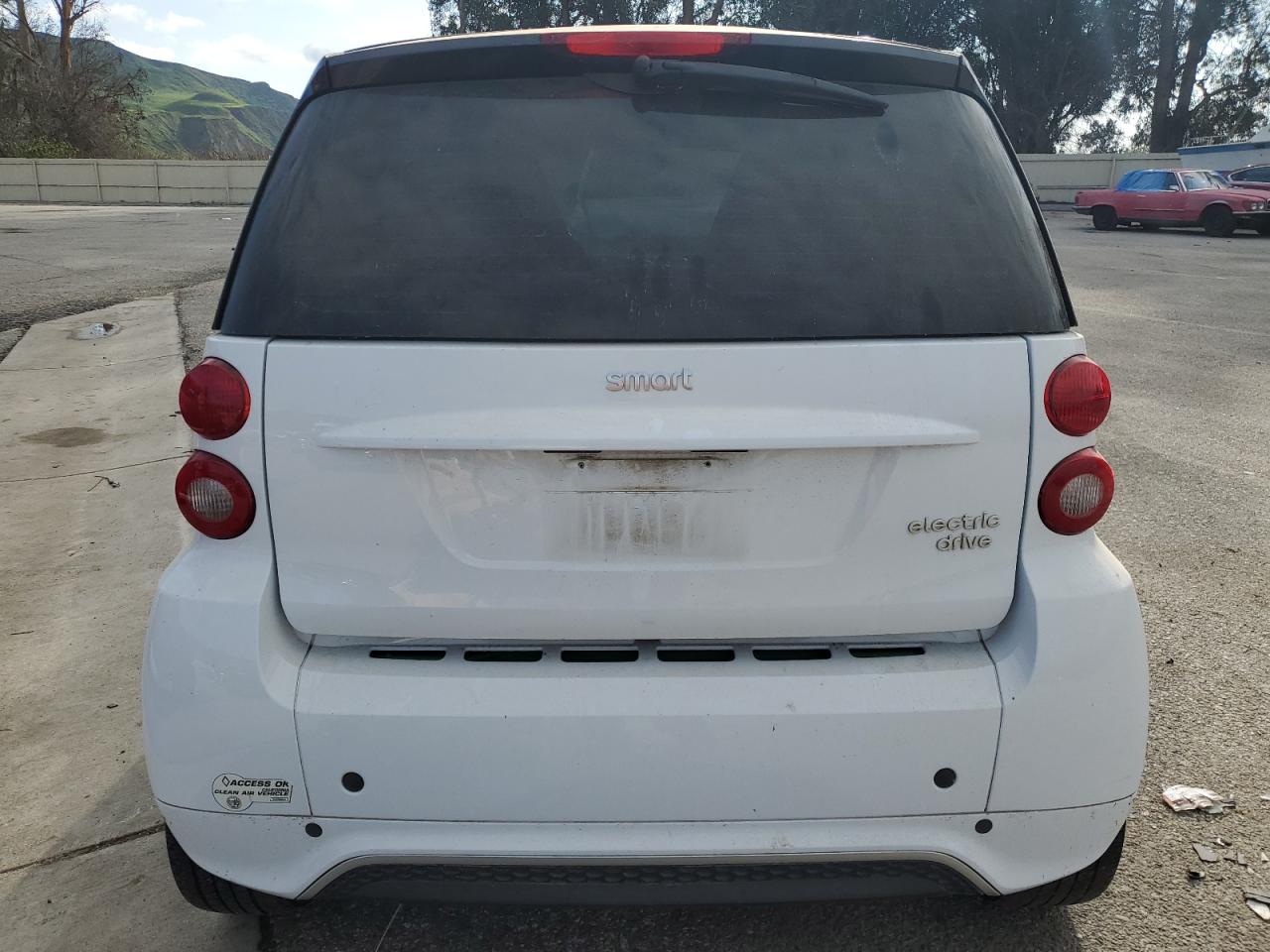 Photo 9 VIN: WMEEJ9AA5FK835282 - SMART FORTWO 