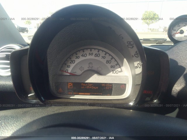 Photo 6 VIN: WMEEJ9AA6EK765578 - SMART FORTWO ELECTRIC DRIVE 