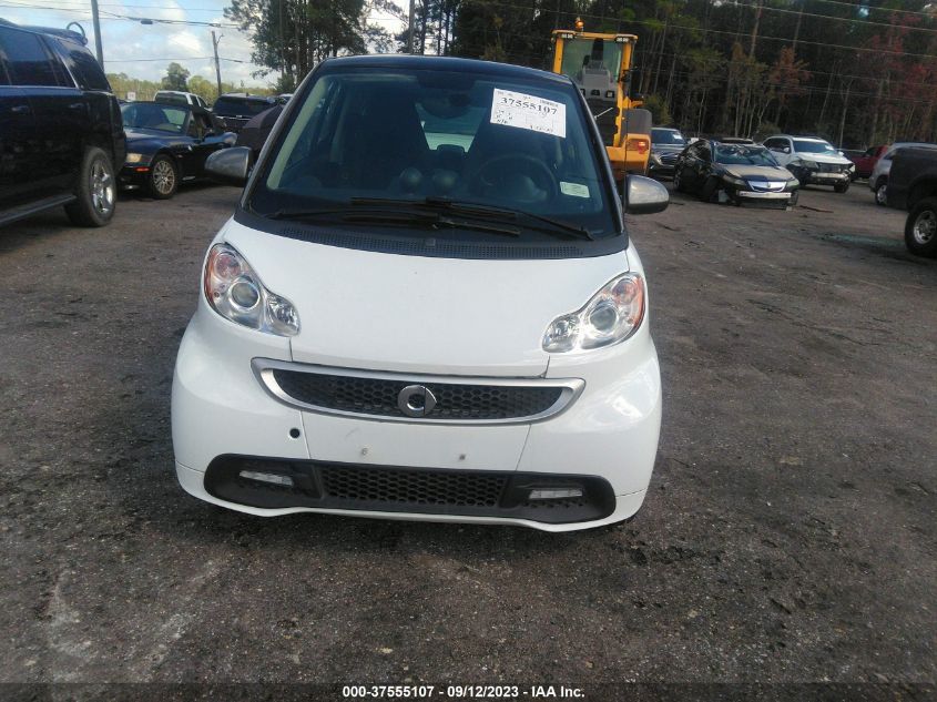 Photo 5 VIN: WMEEJ9AA7FK836398 - SMART FORTWO 