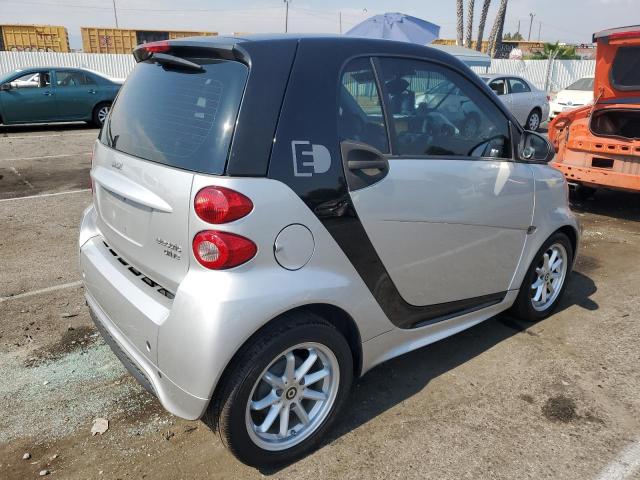 Photo 2 VIN: WMEEJ9AA8FK831419 - SMART FORTWO 