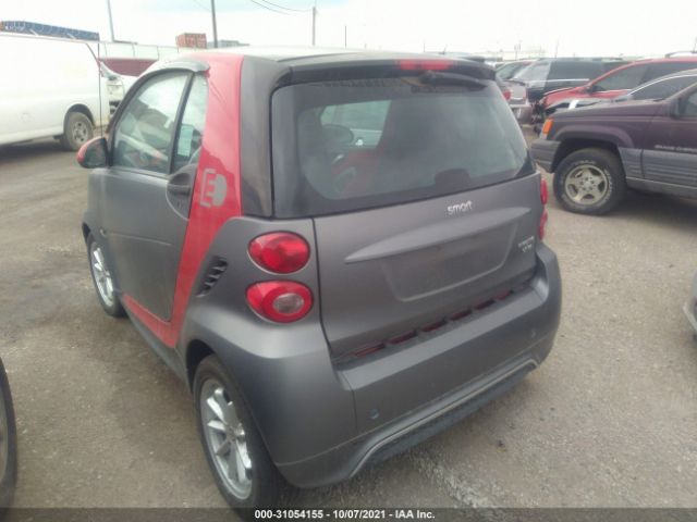 Photo 2 VIN: WMEEJ9AA9FK831087 - SMART FORTWO ELECTRIC 