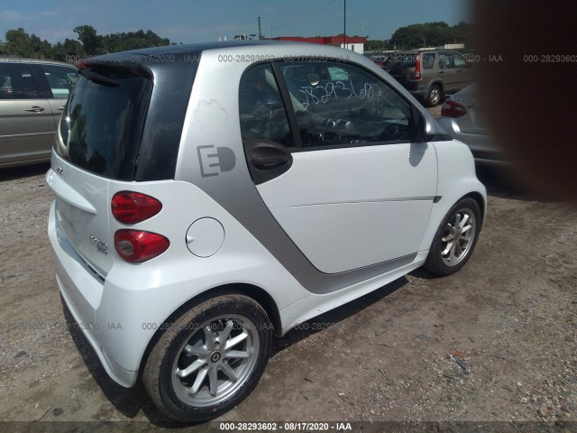 Photo 3 VIN: WMEEJ9AA9FK840937 - SMART FORTWO ELECTRIC DRIVE 