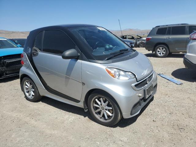 Photo 3 VIN: WMEEJ9AAXGK842844 - SMART FORTWO 