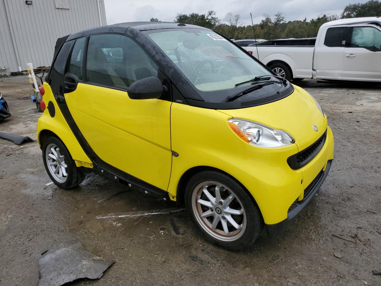 Photo 3 VIN: WMEEK31X28K189426 - SMART FORTWO 