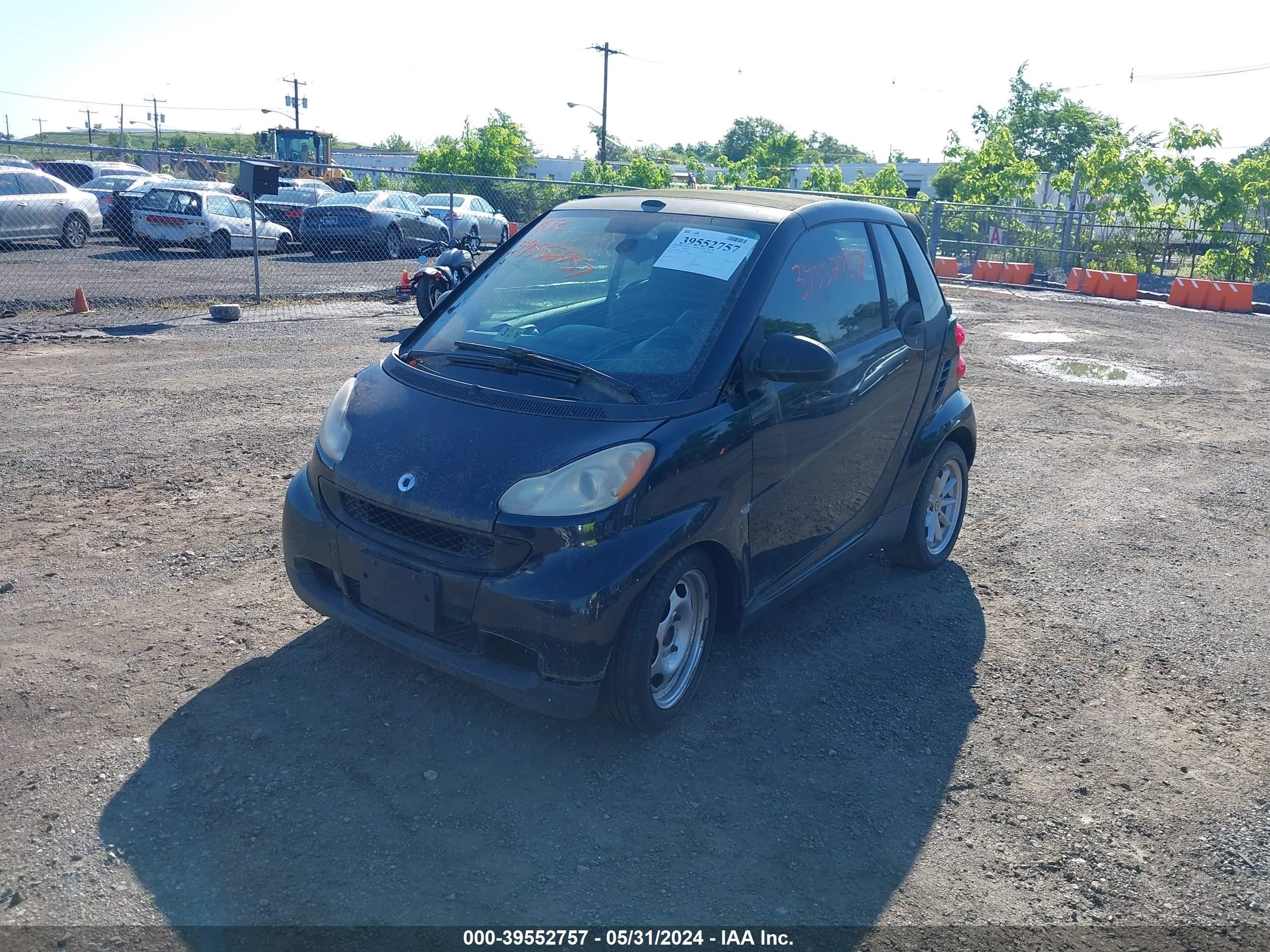 Photo 1 VIN: WMEEK31X29K232731 - SMART FORTWO 