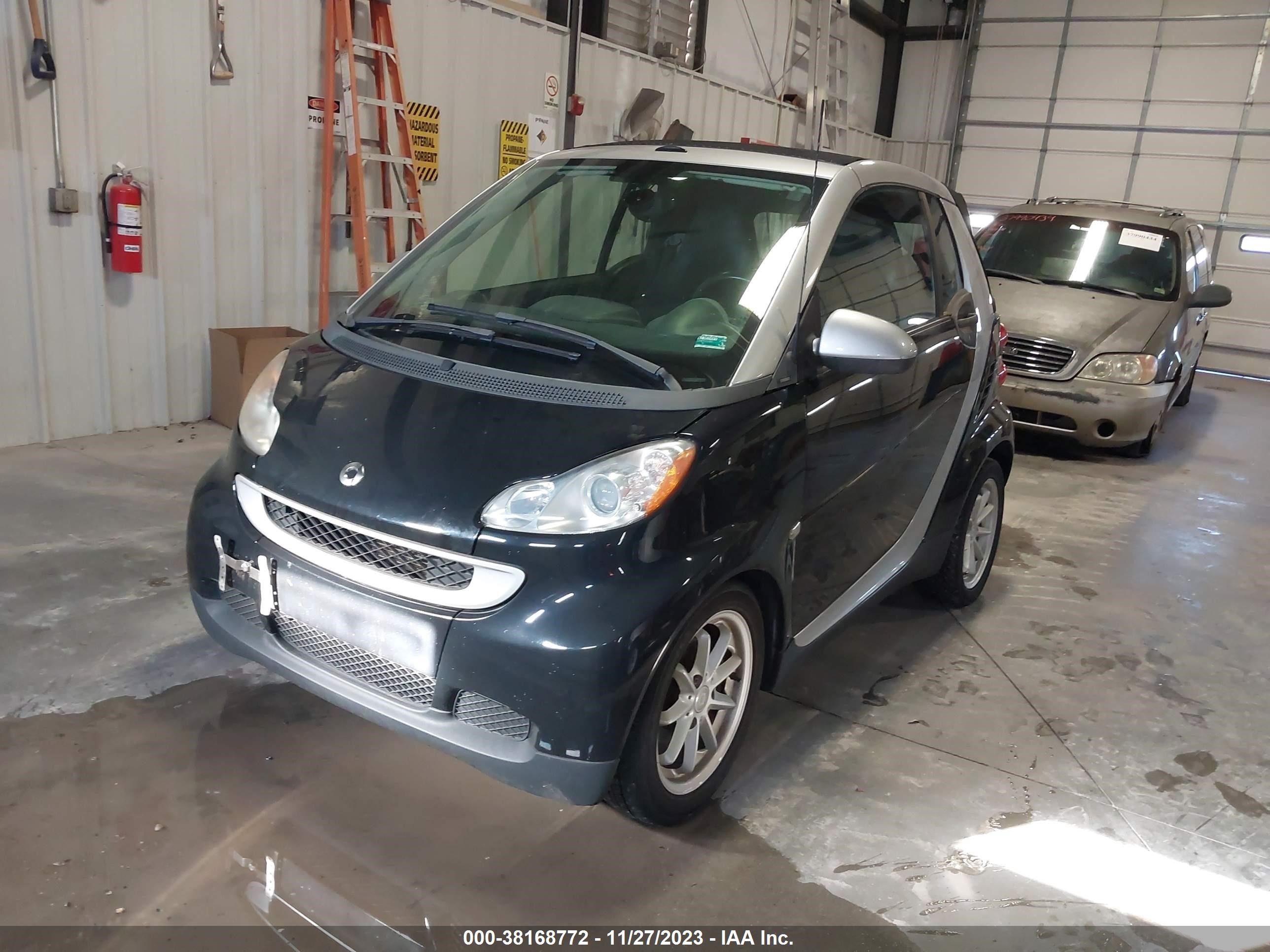 Photo 1 VIN: WMEEK31X38K119739 - SMART FORTWO 