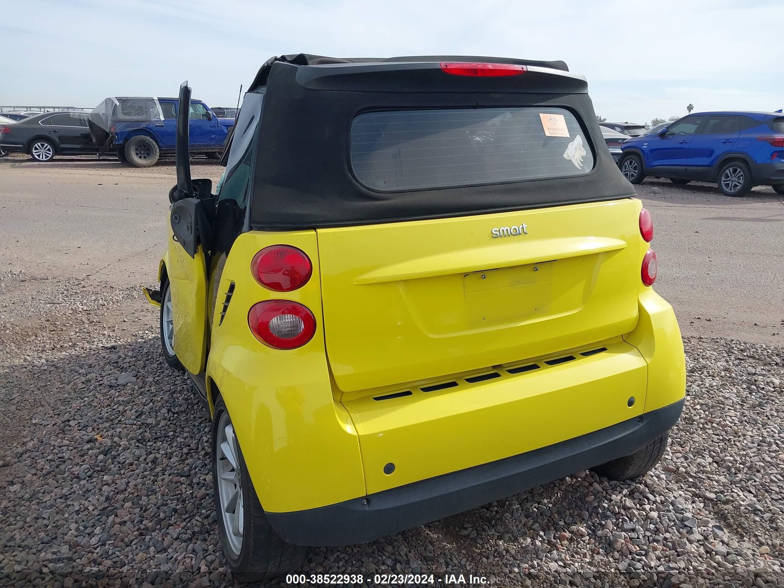 Photo 2 VIN: WMEEK31X48K092437 - SMART FORTWO 