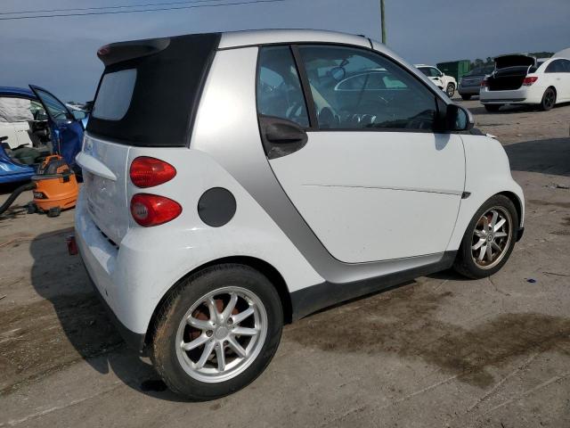 Photo 2 VIN: WMEEK31X49K271613 - SMART FORTWO 