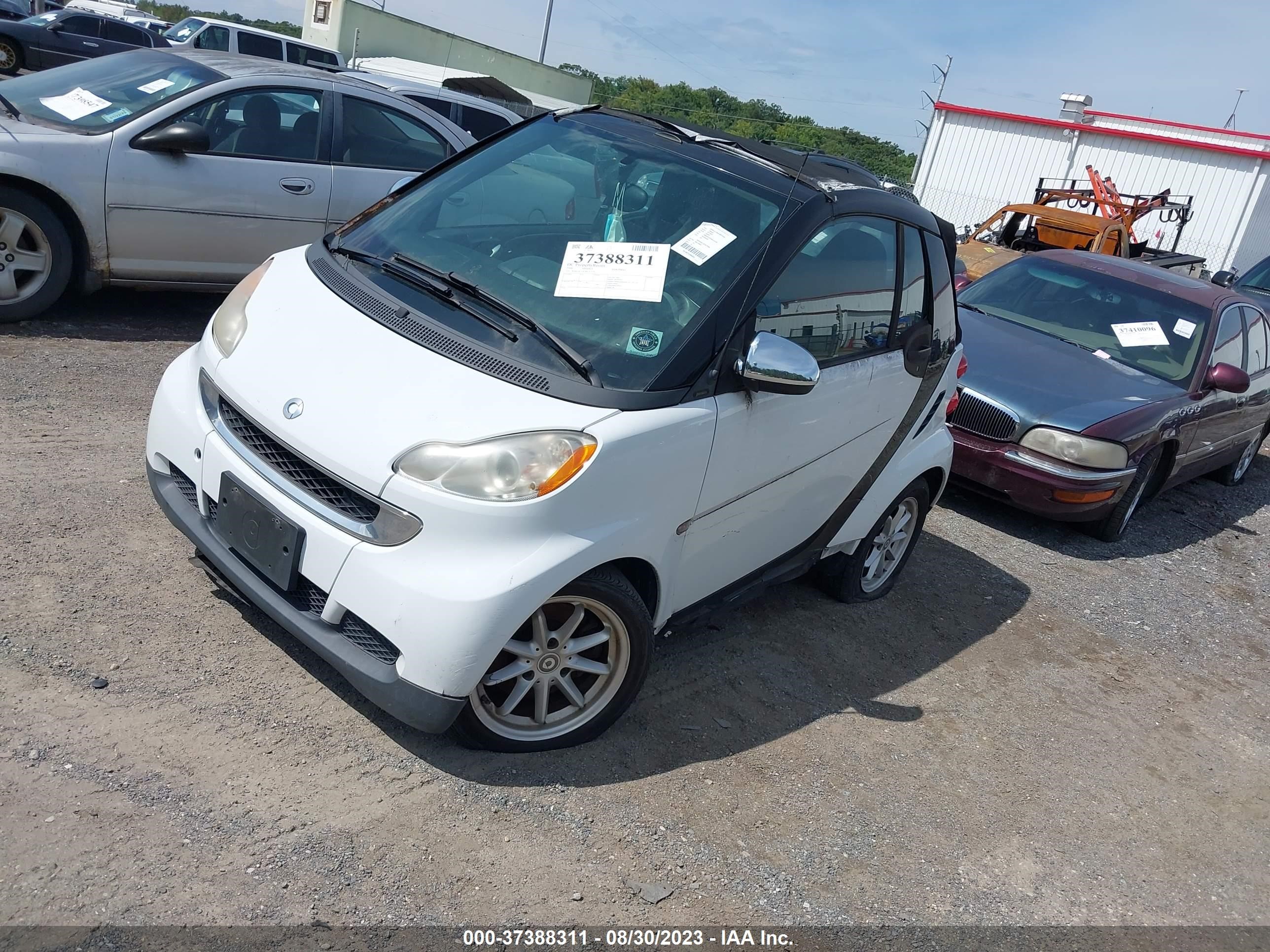 Photo 1 VIN: WMEEK31X58K167159 - SMART FORTWO 