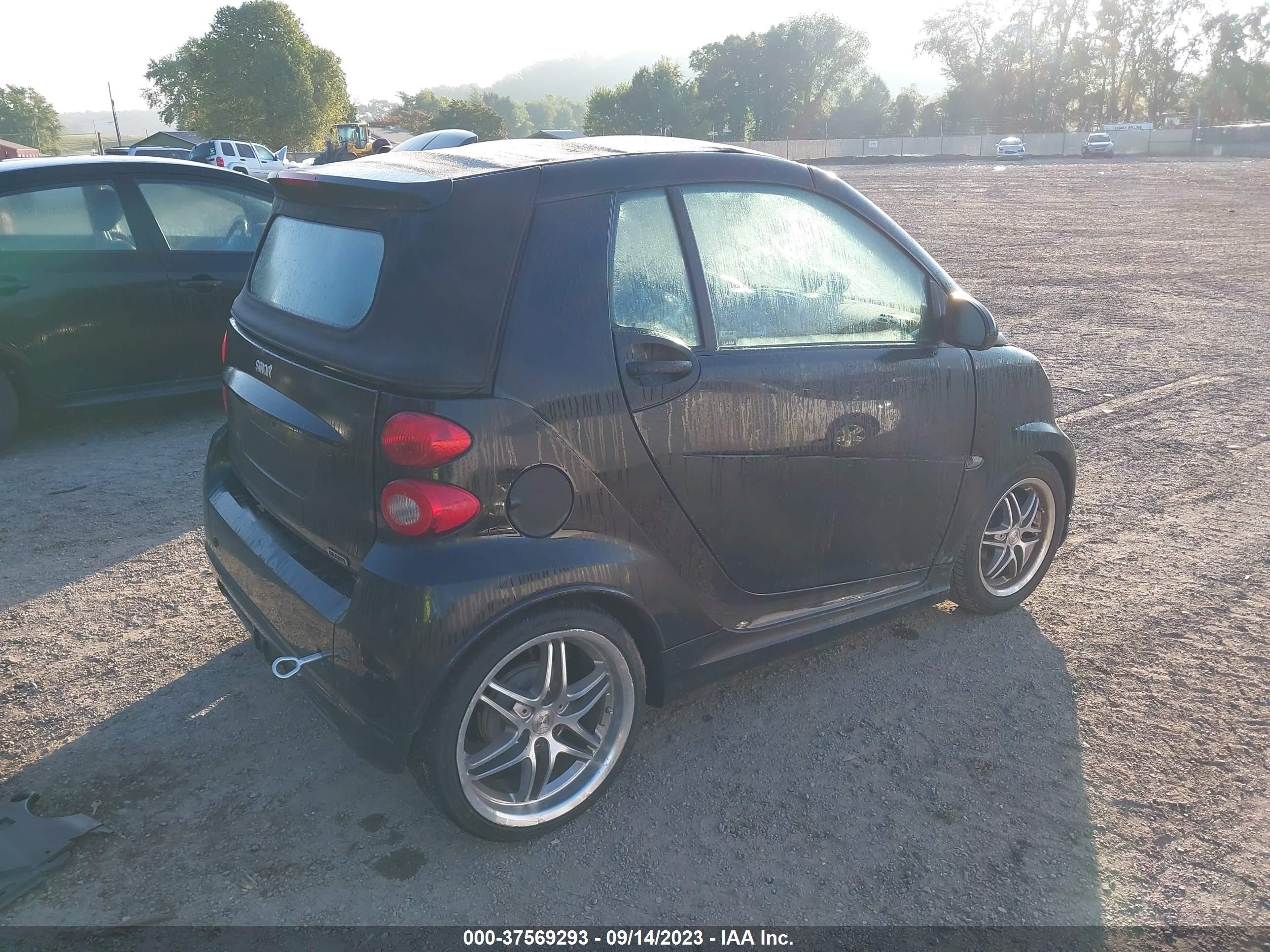 Photo 3 VIN: WMEEK31X59K261799 - SMART FORTWO 