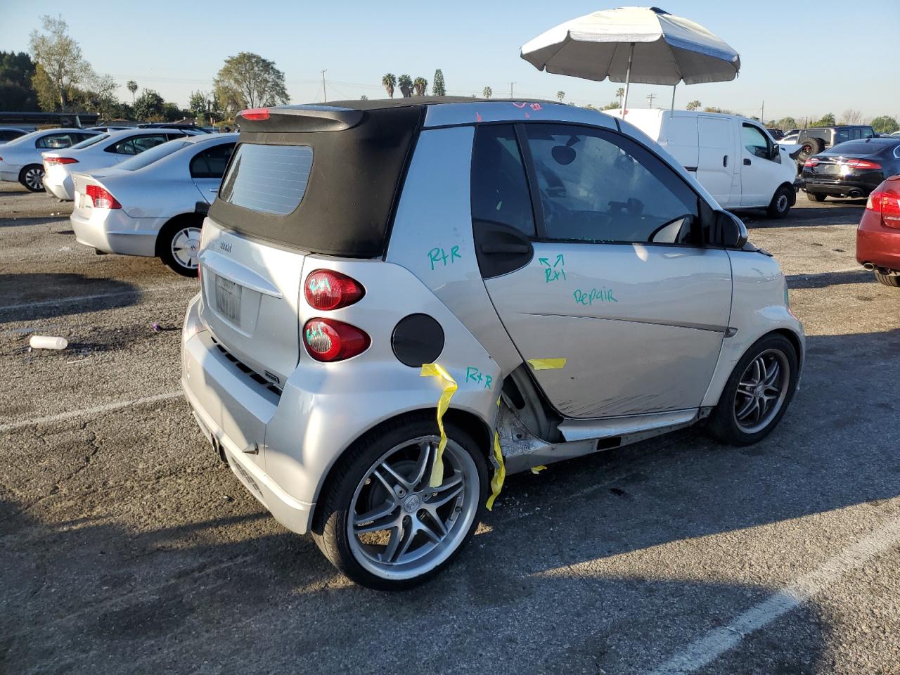 Photo 2 VIN: WMEEK31X69K297923 - SMART FORTWO 