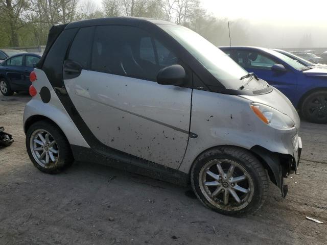 Photo 3 VIN: WMEEK31XX9K215739 - SMART FORTWO 