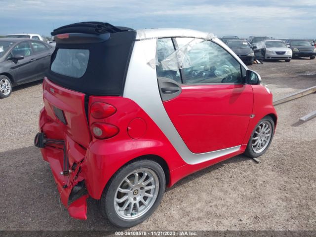 Photo 3 VIN: WMEEK3BA8BK454349 - SMART FORTWO 