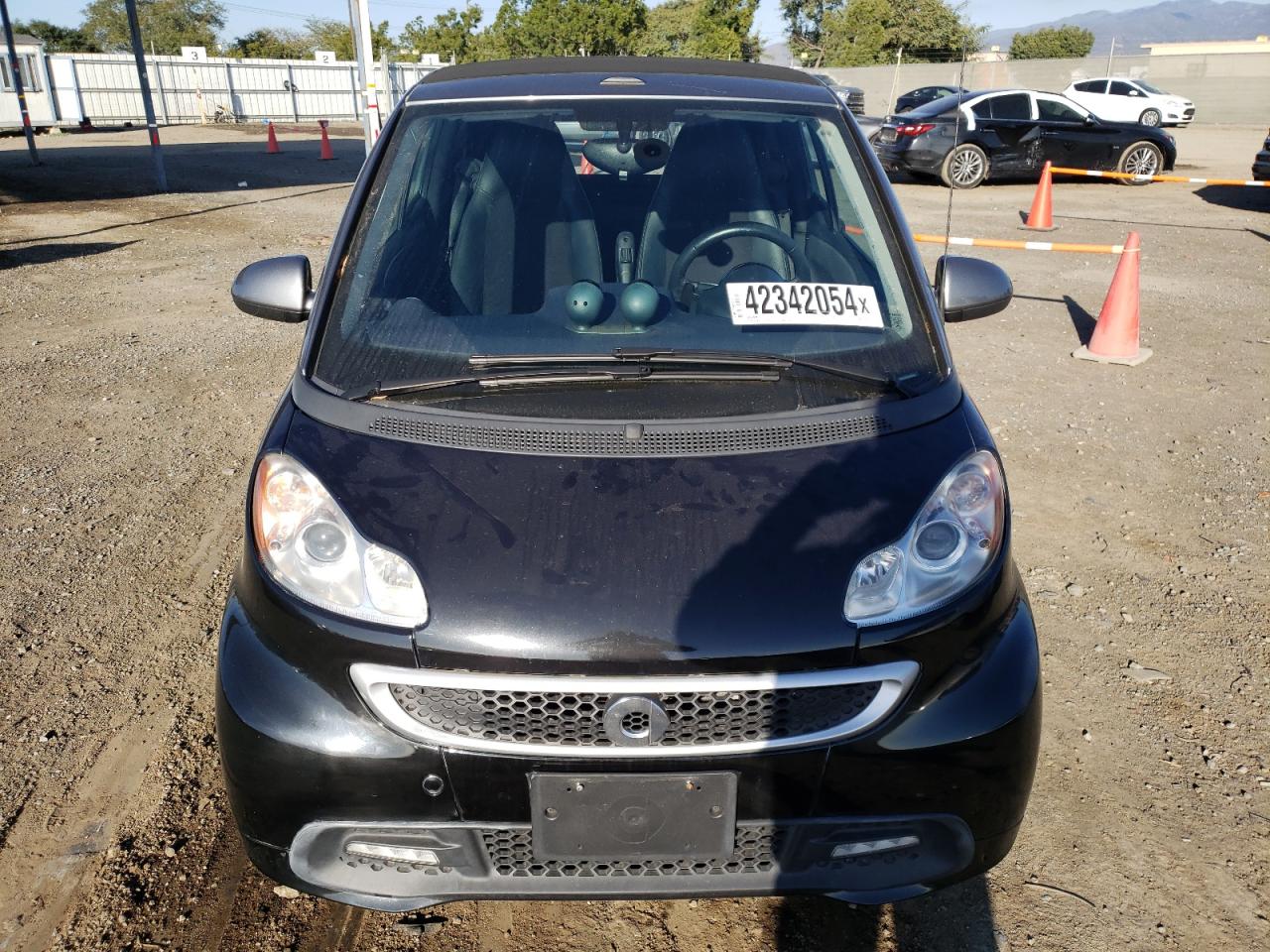 Photo 4 VIN: WMEEK3BA8FK825628 - SMART FORTWO 