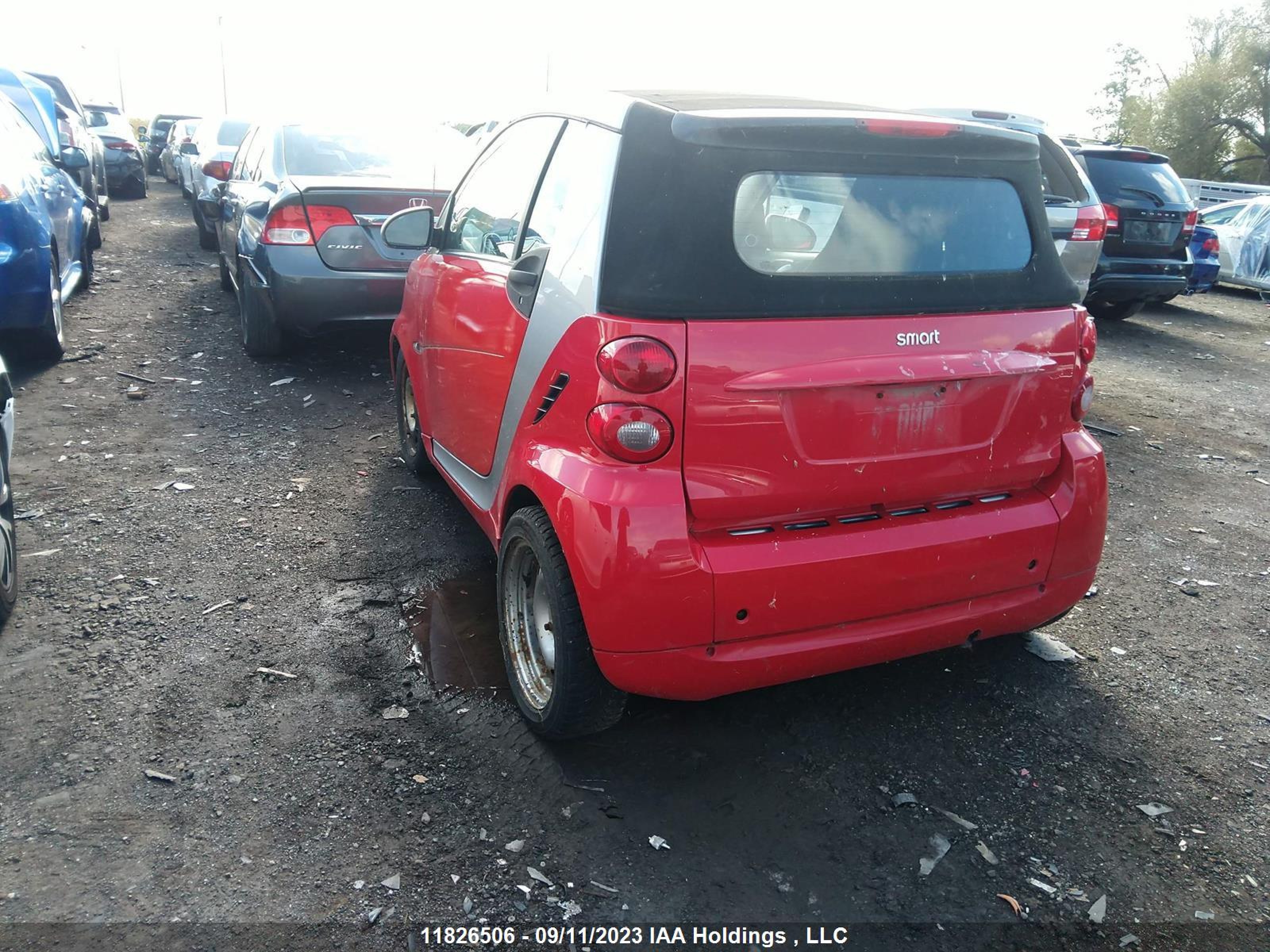 Photo 2 VIN: WMEEK3BAXBK449606 - SMART FORTWO 