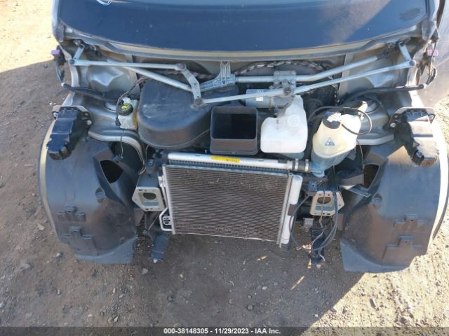 Photo 9 VIN: WMEFJ3BA1BK437430 - SMART FORTWO 