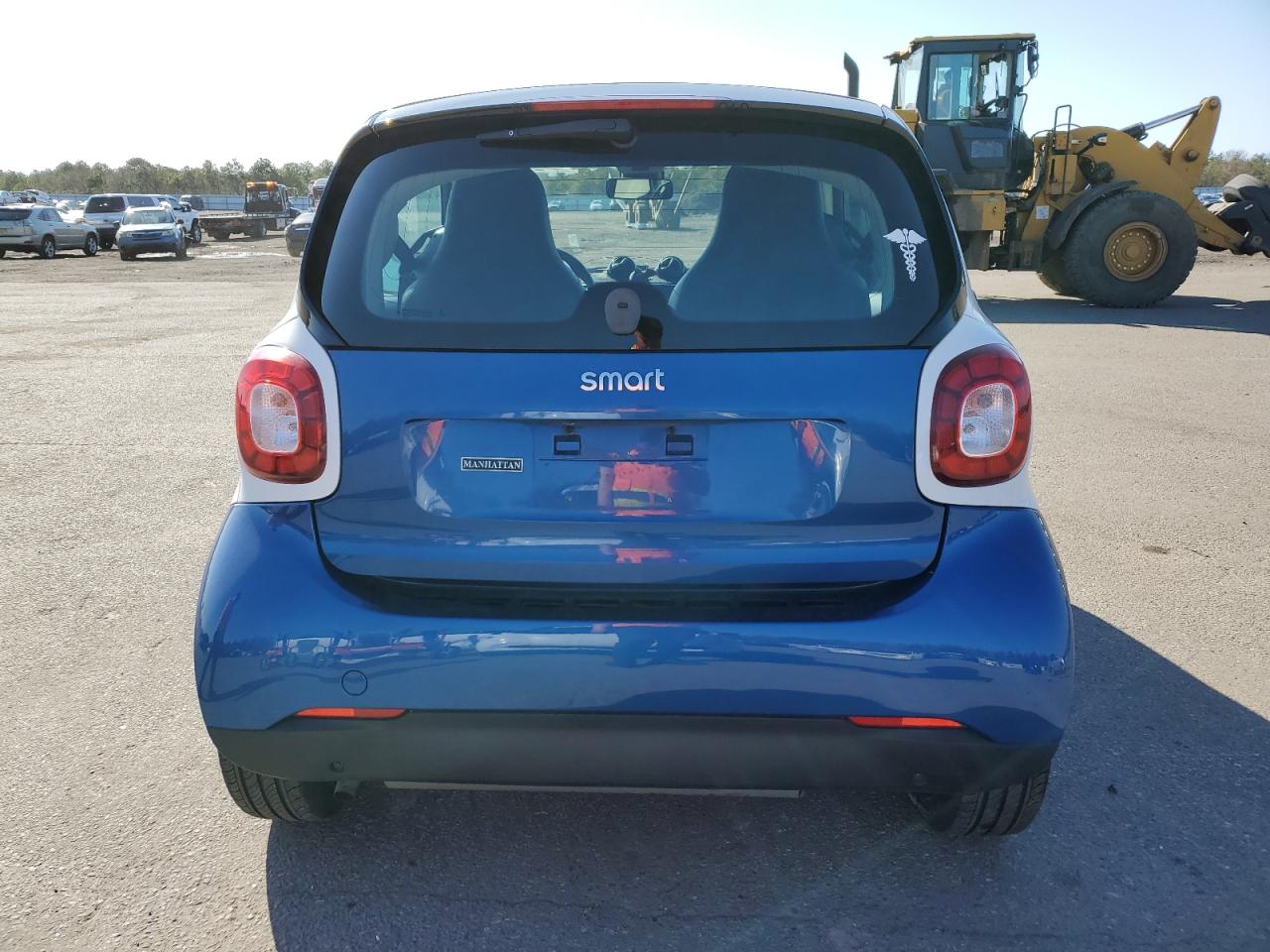 Photo 5 VIN: WMEFJ5DA0GK062893 - SMART FORTWO 