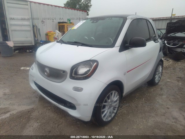 Photo 1 VIN: WMEFJ5DA0GK141190 - SMART FORTWO 