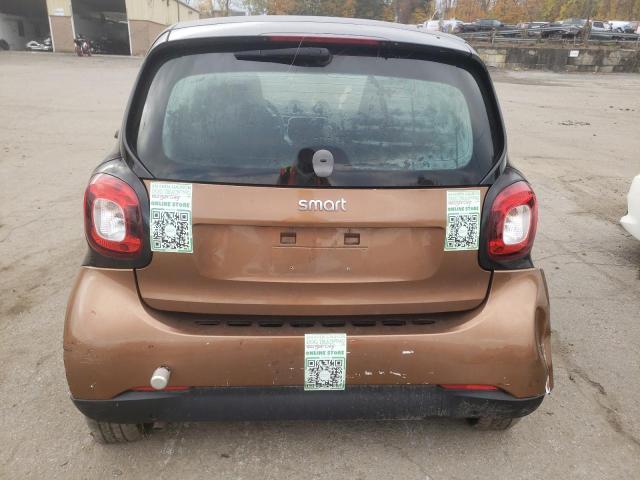 Photo 5 VIN: WMEFJ5DA1GK060814 - SMART FORTWO 