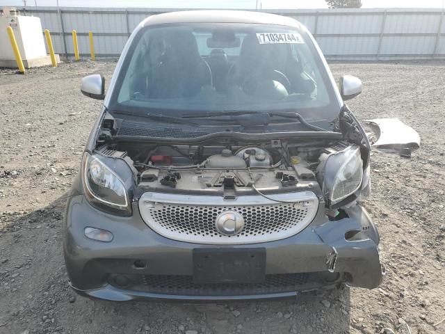 Photo 4 VIN: WMEFJ5DA1GK064460 - SMART FORTWO 