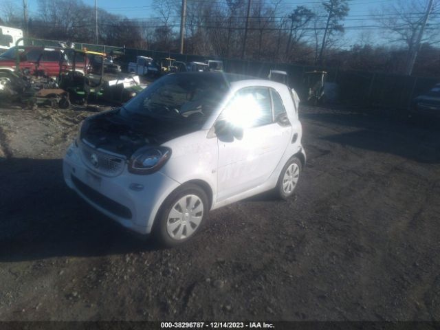 Photo 1 VIN: WMEFJ5DA1GK104455 - SMART FORTWO 