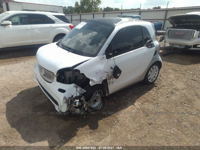 Photo 1 VIN: WMEFJ5DA1GK142624 - SMART FORTWO 