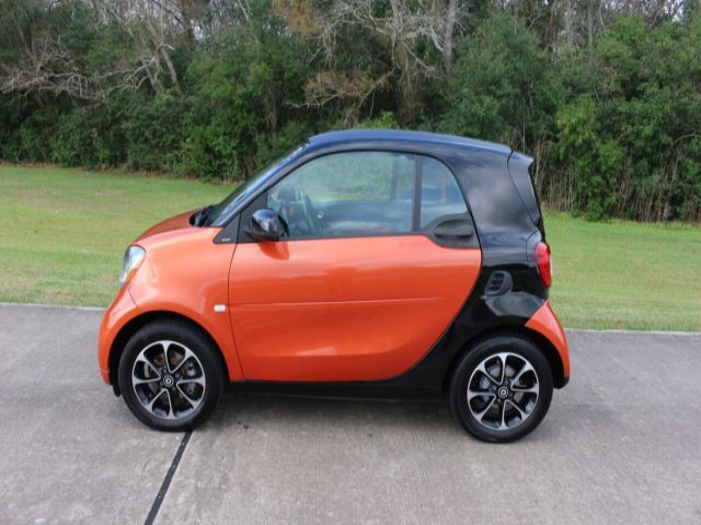 Photo 4 VIN: WMEFJ5DA2GK050292 - SMART FORTWO 