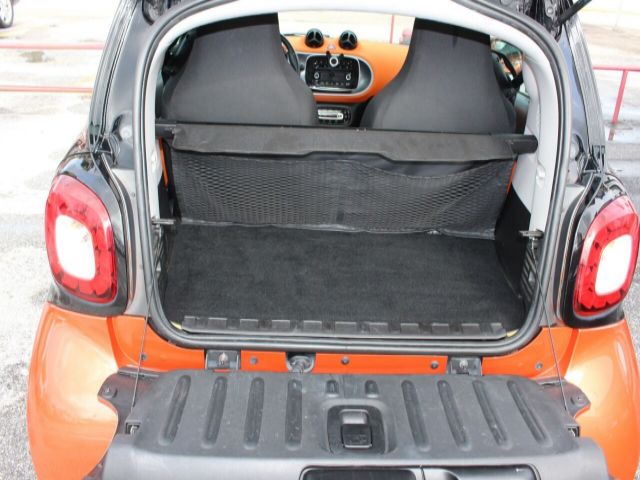 Photo 8 VIN: WMEFJ5DA2GK050292 - SMART FORTWO 