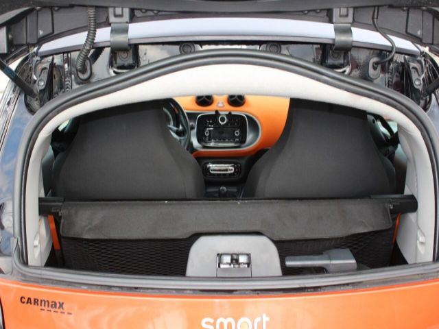 Photo 9 VIN: WMEFJ5DA2GK050292 - SMART FORTWO 