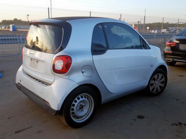 Photo 3 VIN: WMEFJ5DA2HK169316 - SMART FORTWO 