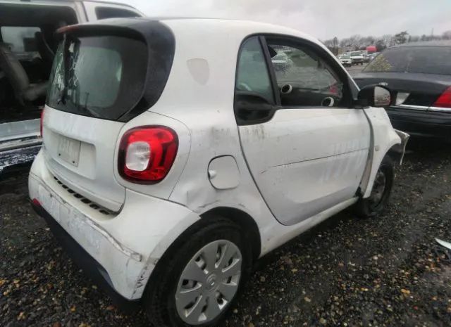 Photo 3 VIN: WMEFJ5DA3GK104280 - SMART FORTWO 